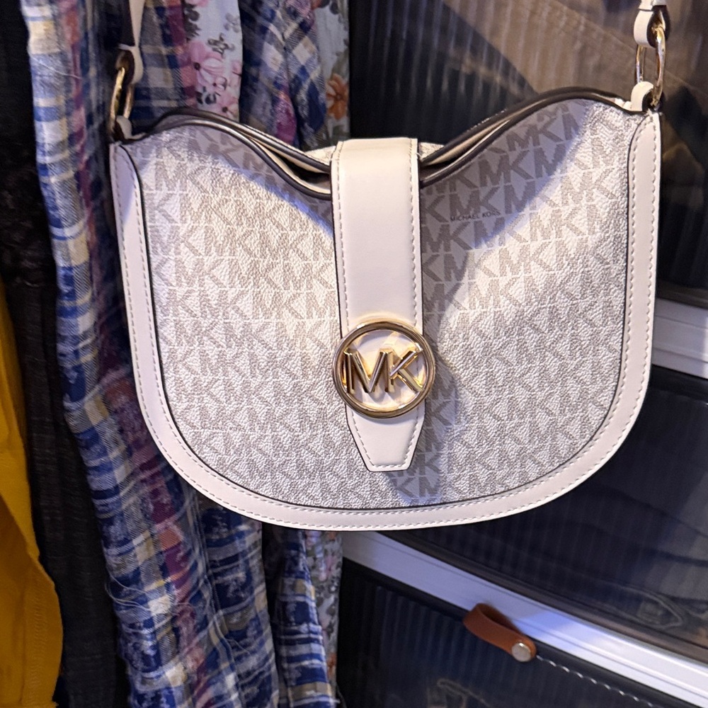 NWT Michael Kors Gray and White Crossbody Bag
